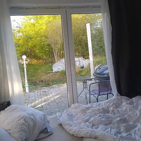 Wypierdalac Smieci مكان تخييم Przejazdowo